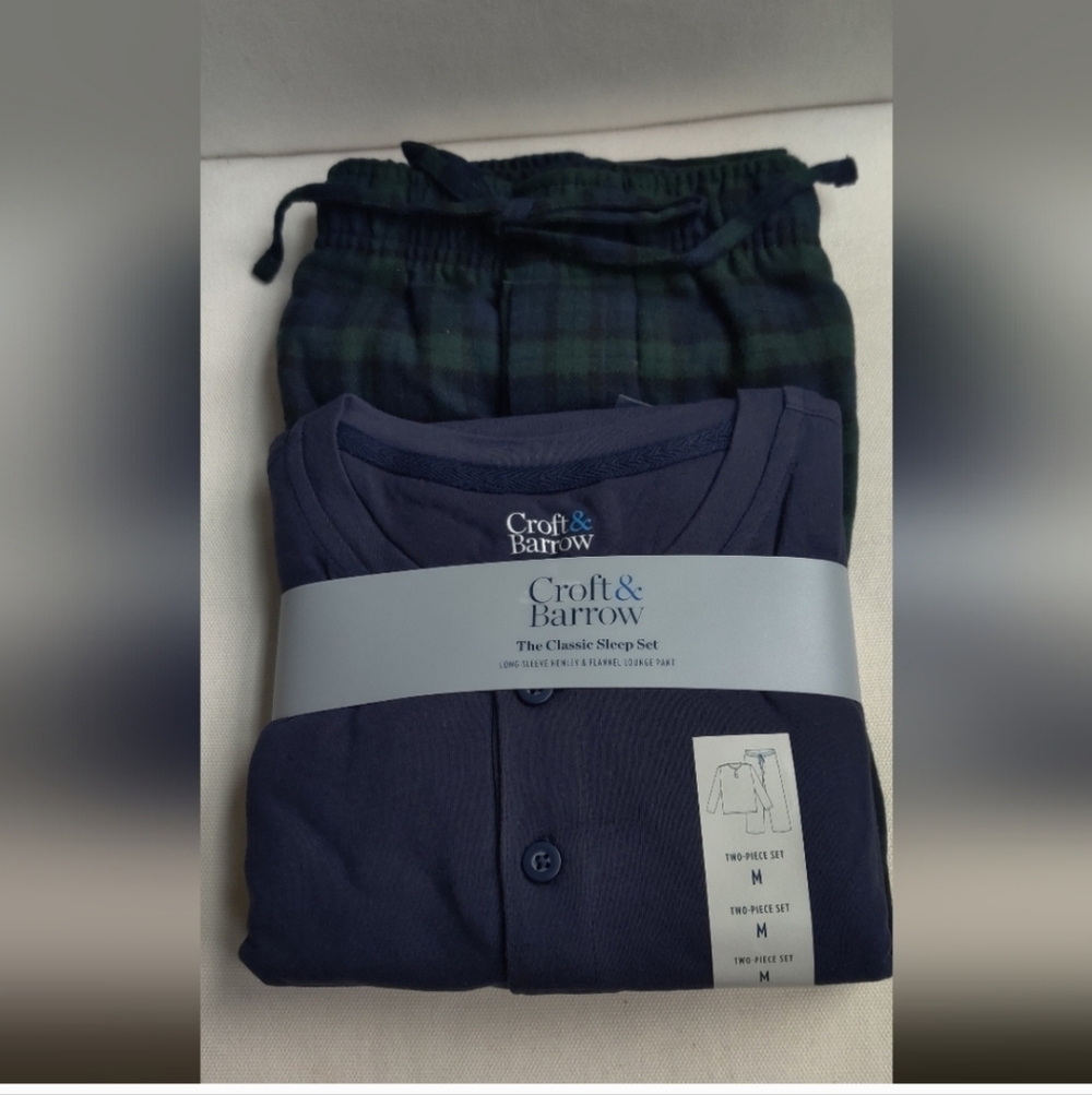 Croft & Barrow Navy and Green Plaid Sleepwear Set
